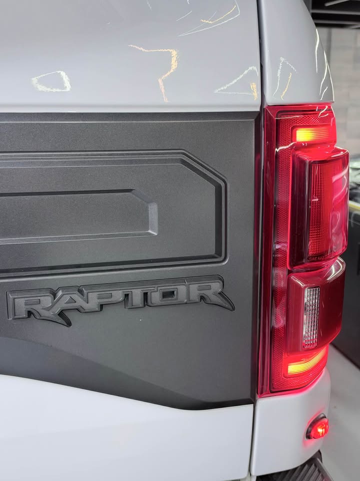 2018 Ford Raptor photo 6