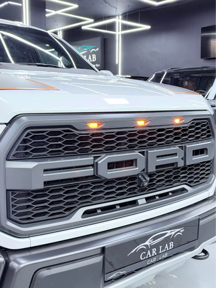 2018 Ford Raptor photo 5