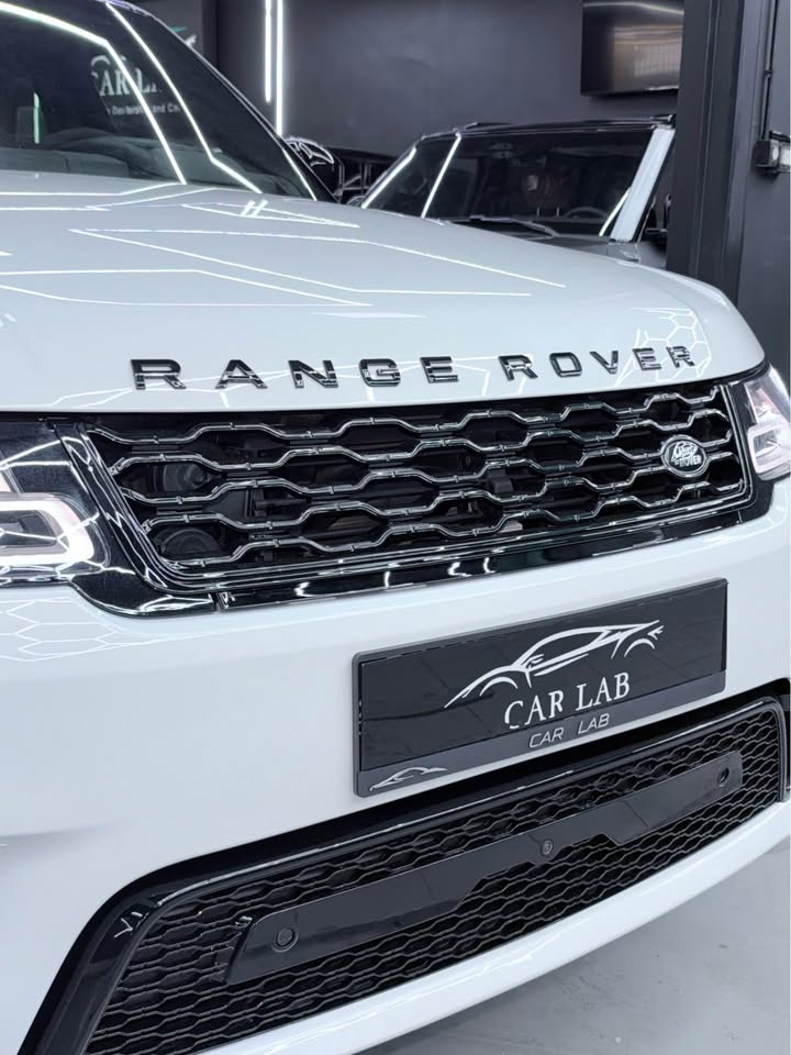 2020 Land Rover Range Rover Sport photo 4