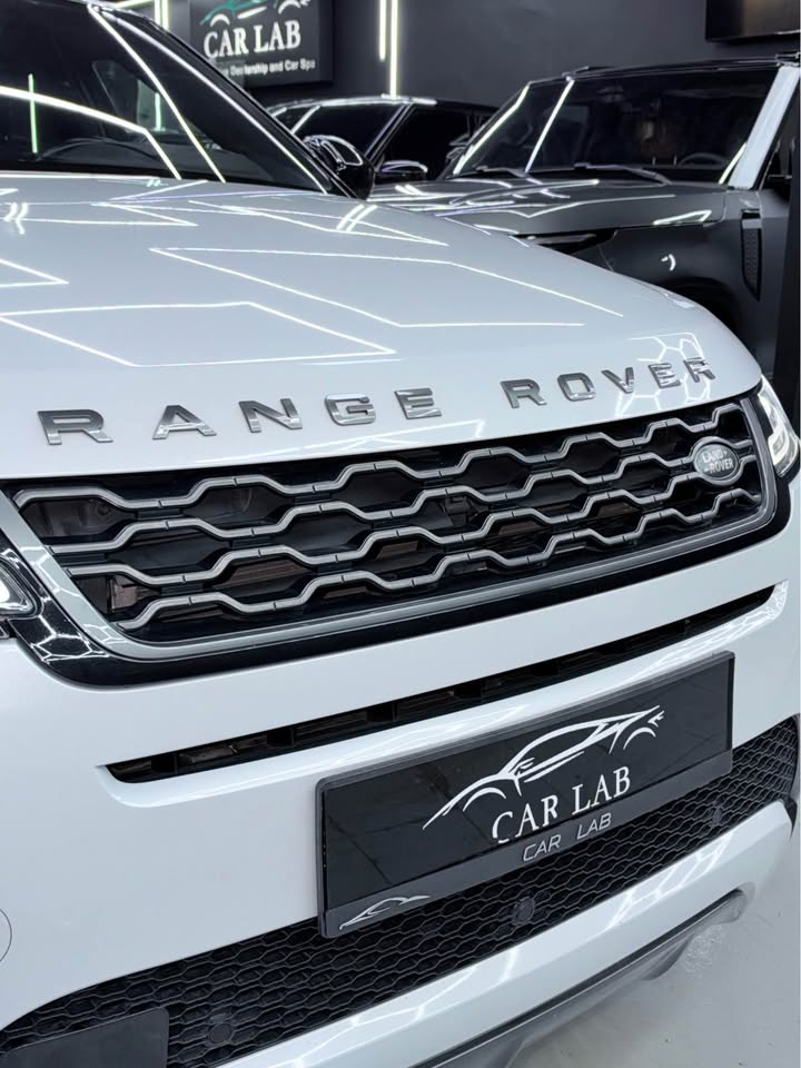2020 Land Rover Range Rover Evoque photo 2