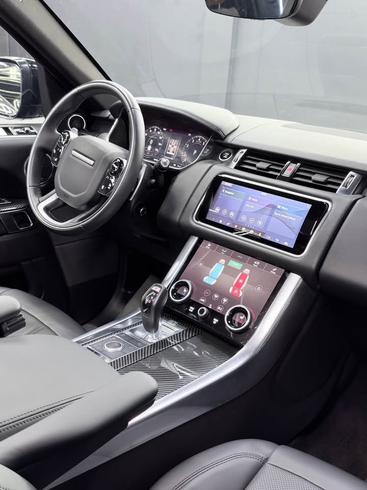 2018 Land Rover Range Rover Sport photo 8