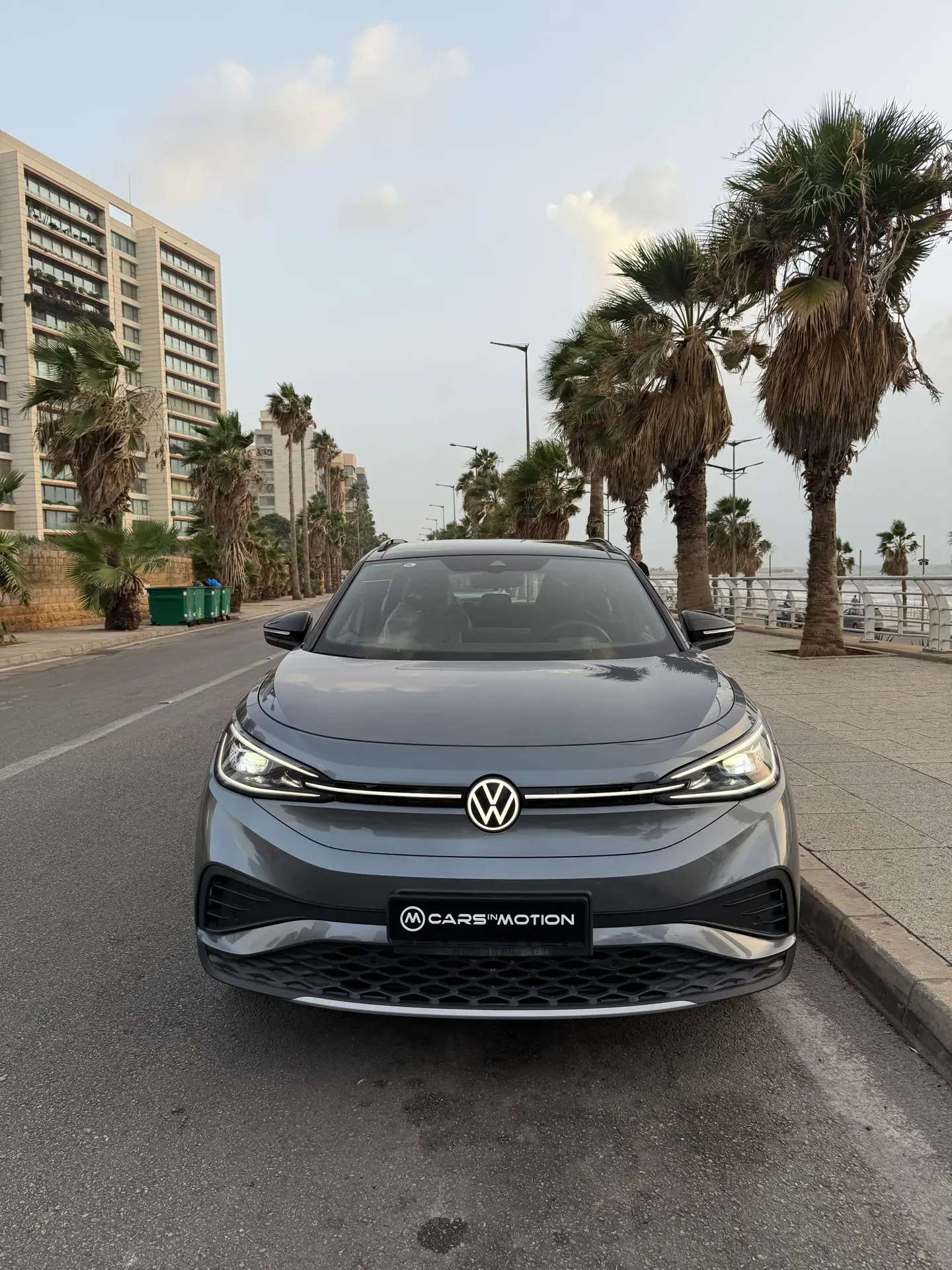 2025 Volkswagen ID.4 photo 2
