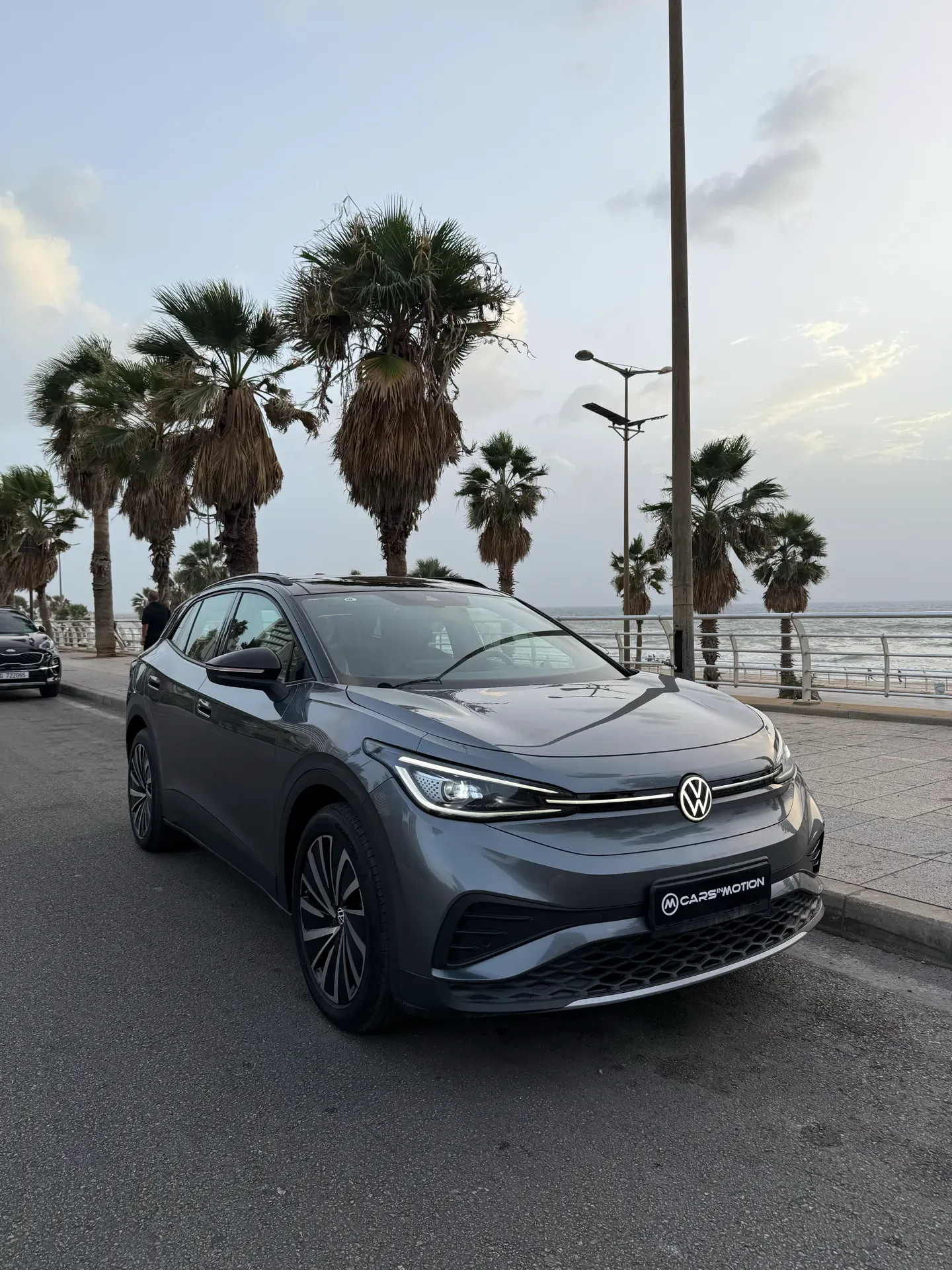 2025 Volkswagen ID.4 photo 3
