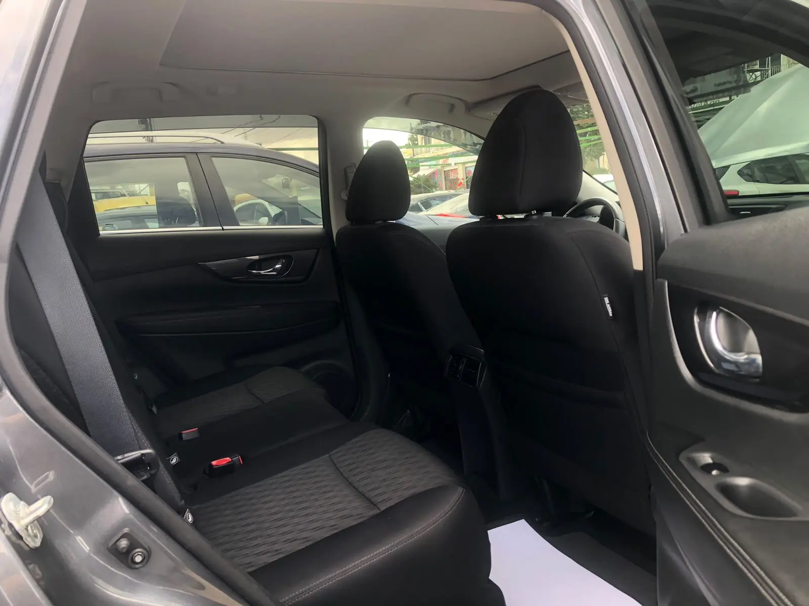 2018 Nissan Rogue photo 9