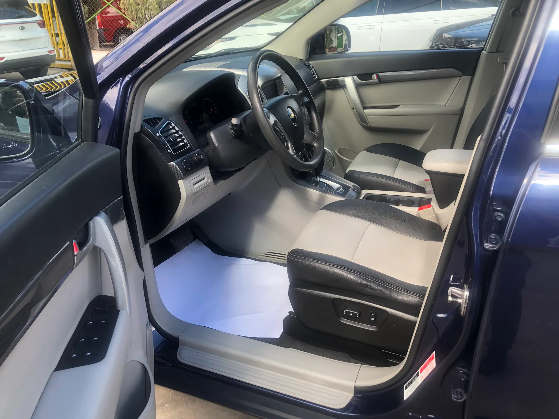 2011 Chevrolet Captiva Sport photo 6
