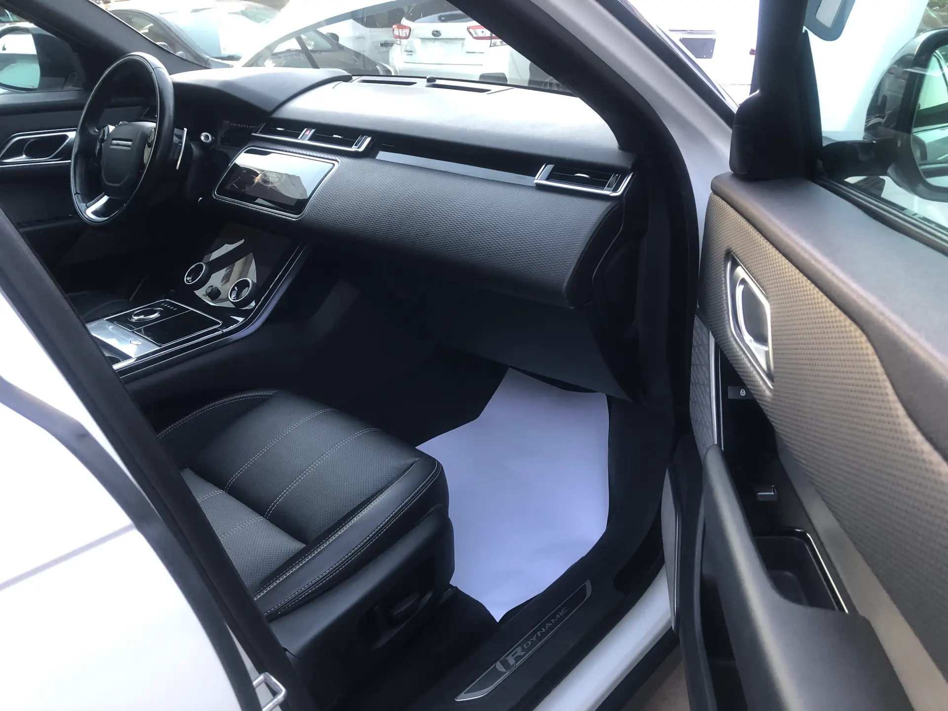 2018 Land Rover Range Rover Velar photo 8