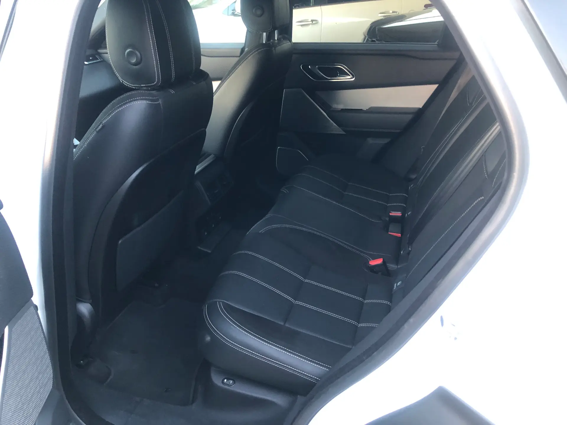 2018 Land Rover Range Rover Velar photo 9