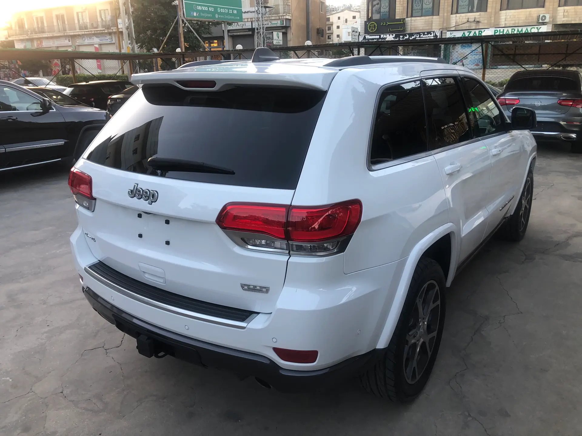 2018 Jeep Grand Cherokee photo 5