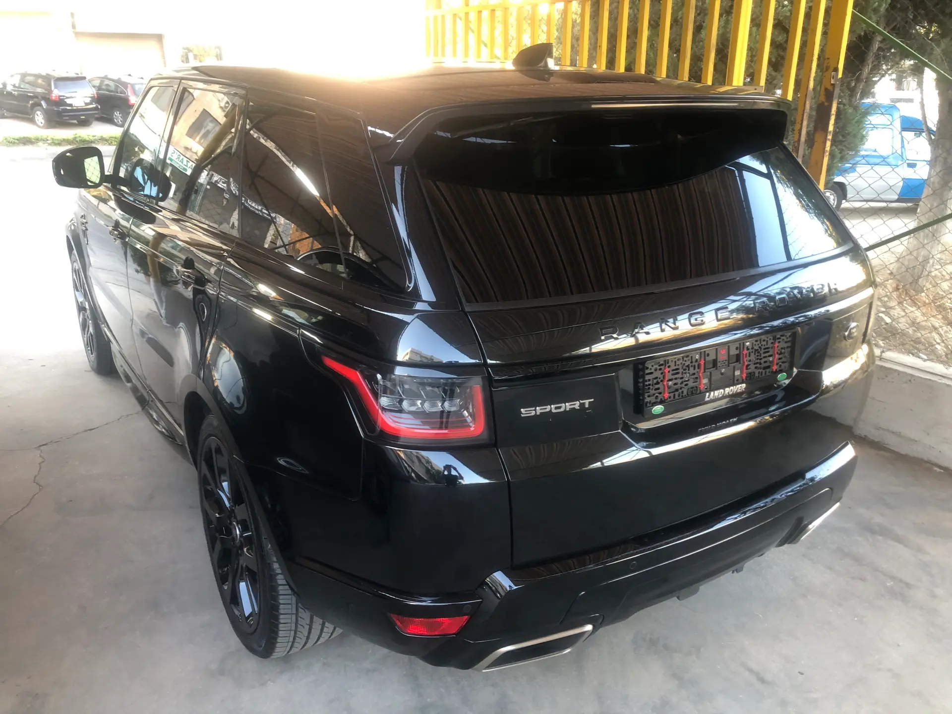 2019 Land Rover Range Rover Sport photo 4