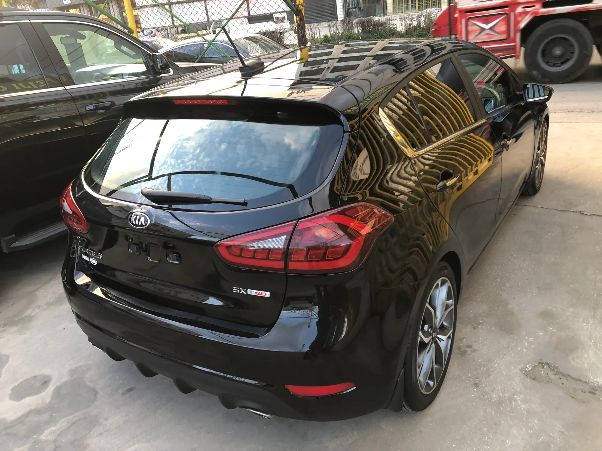 2017 Kia Forte5 photo 5
