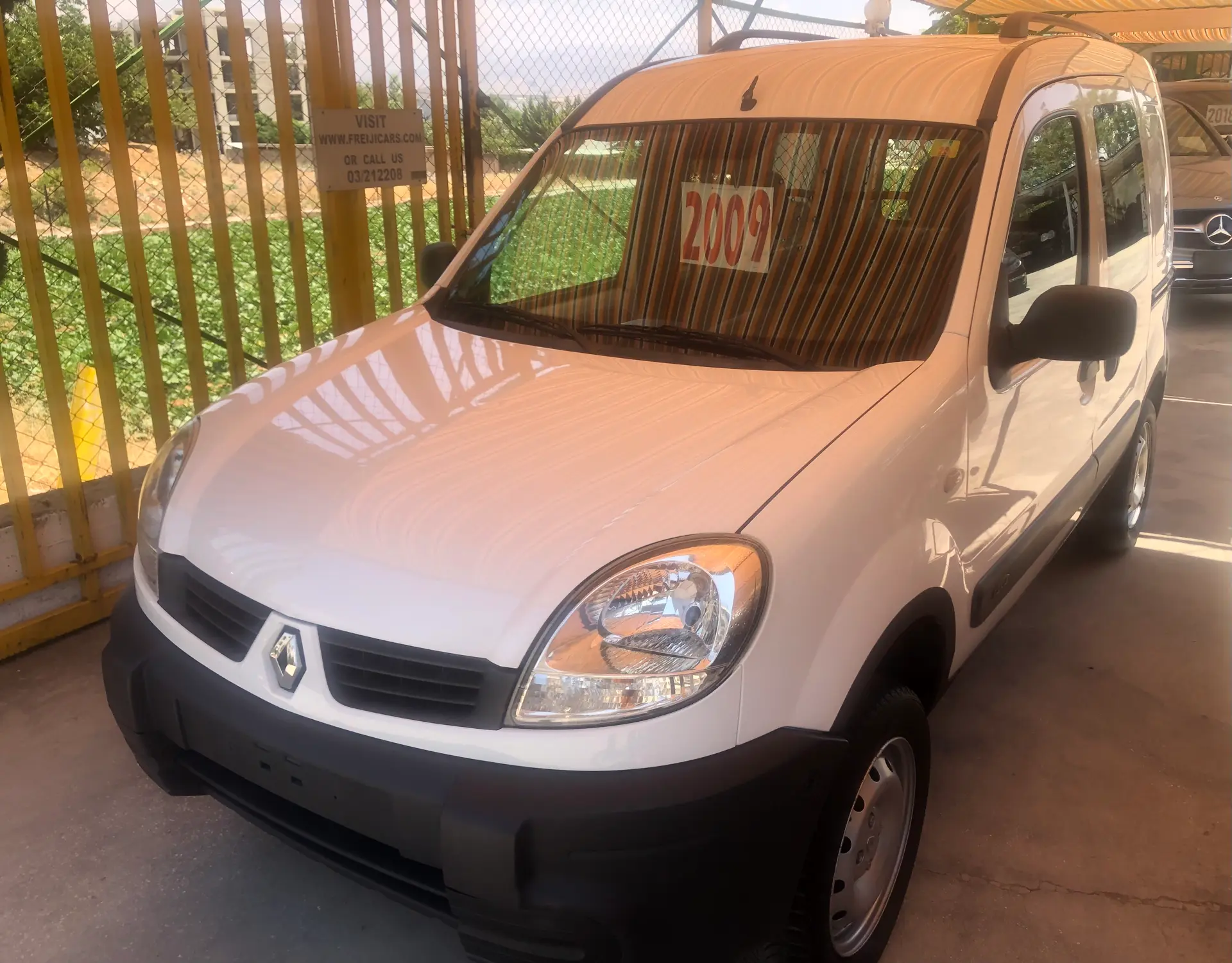 2009 Renault Kangoo photo 2