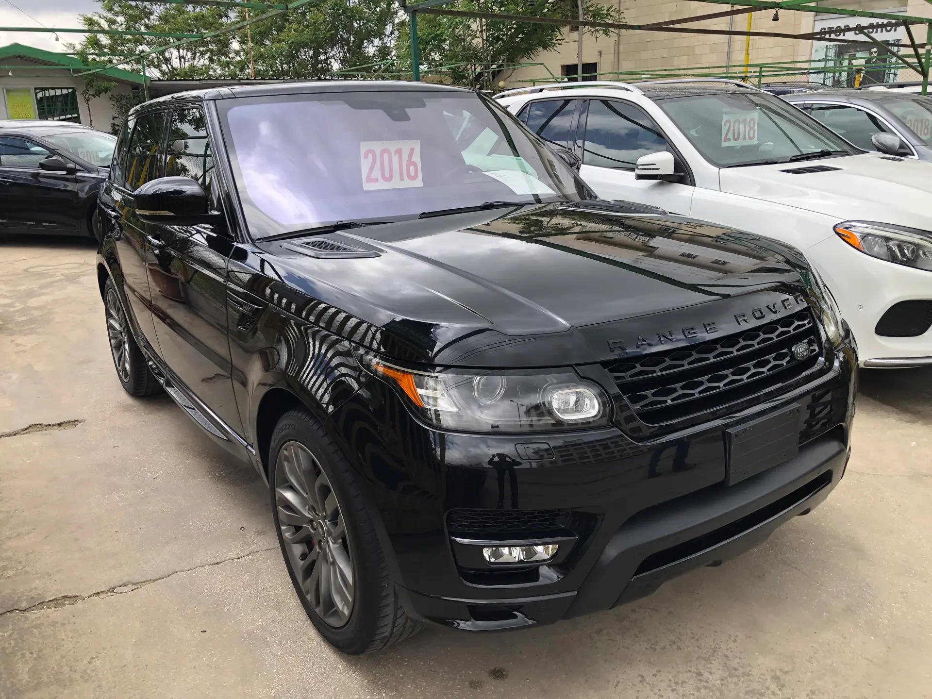 2016 Land Rover Range Rover Sport photo 3