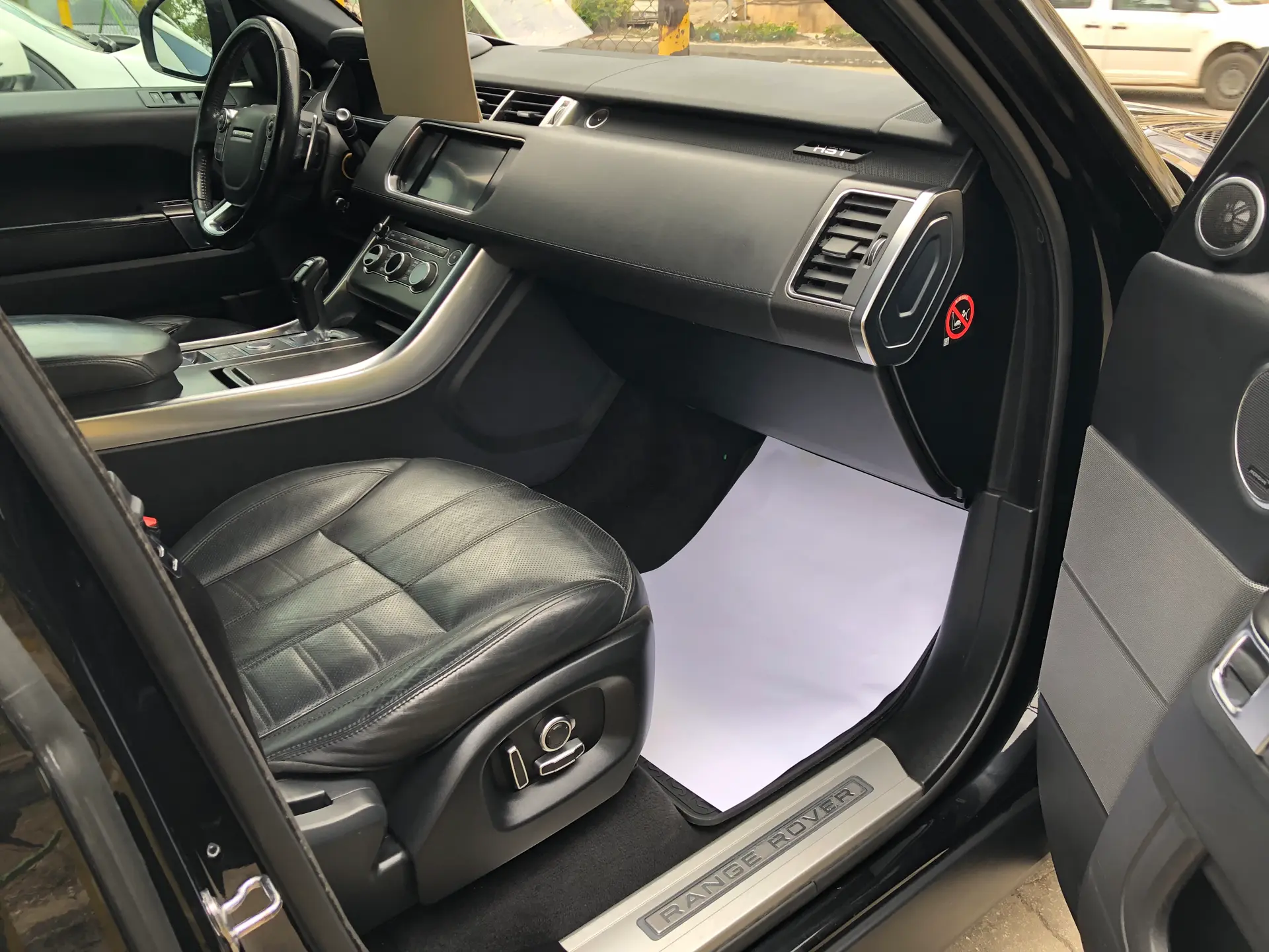 2016 Land Rover Range Rover Sport photo 8