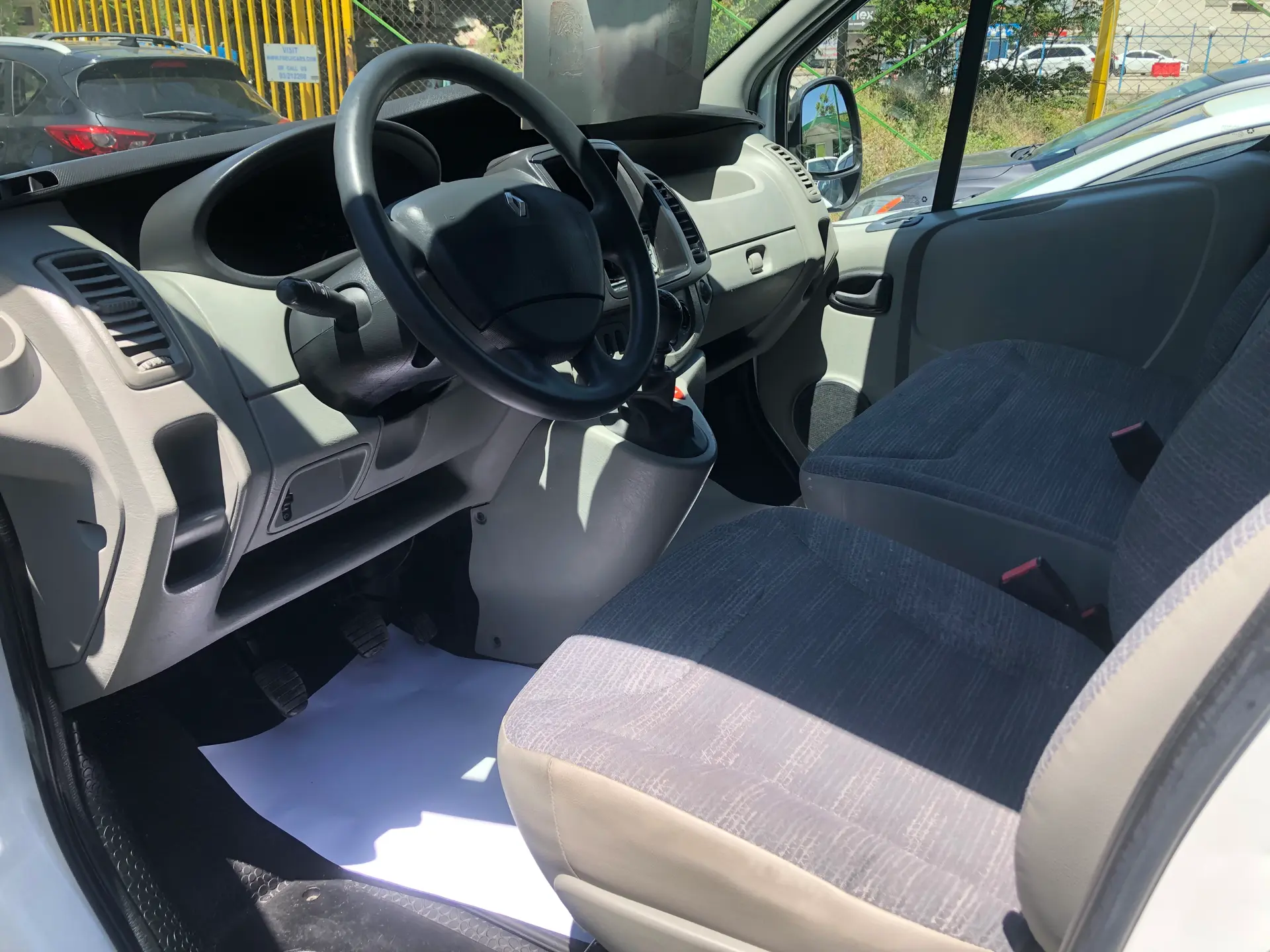 2012 Renault 5 photo 6
