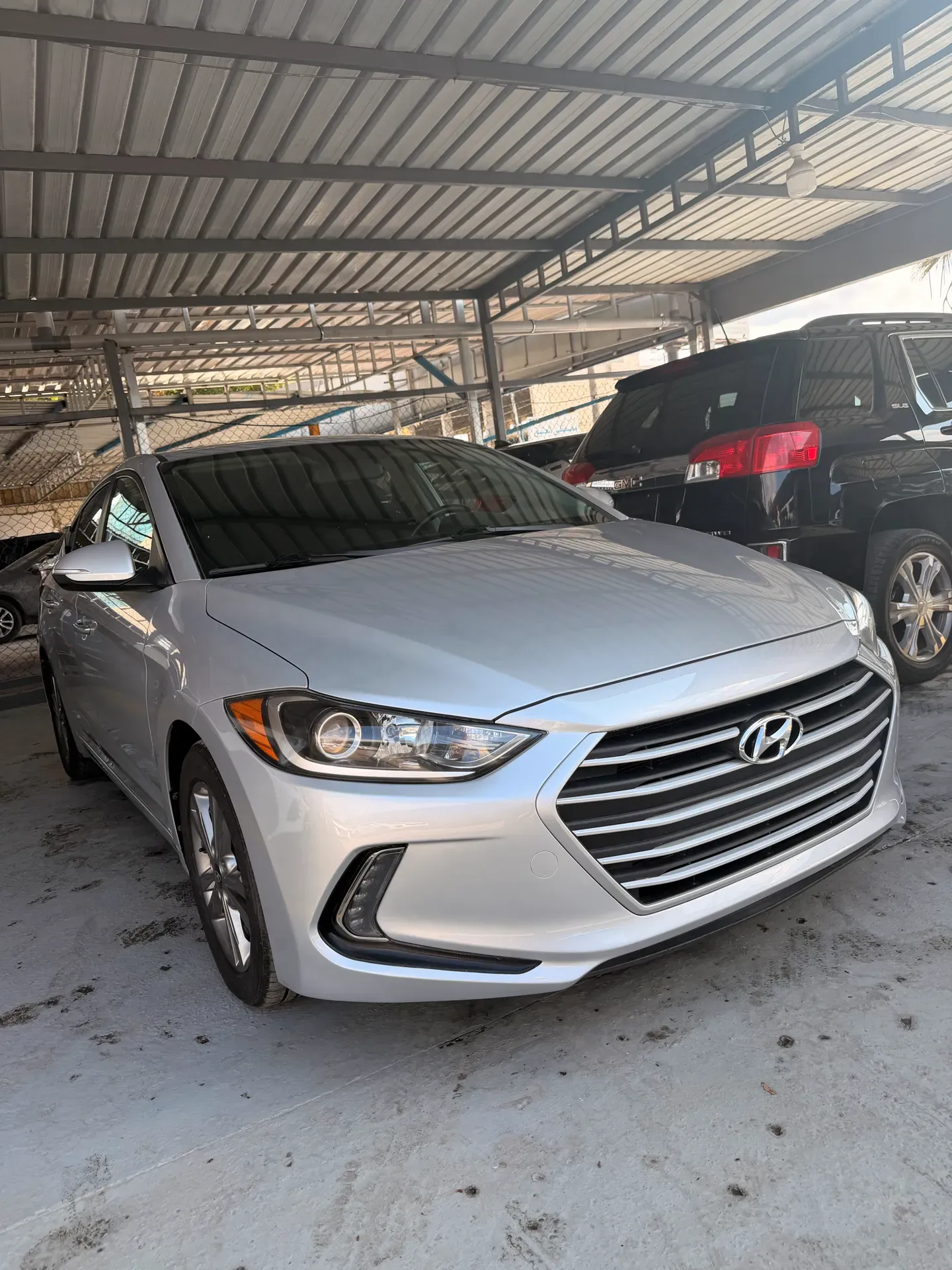 2018 Hyundai Elantra photo 4