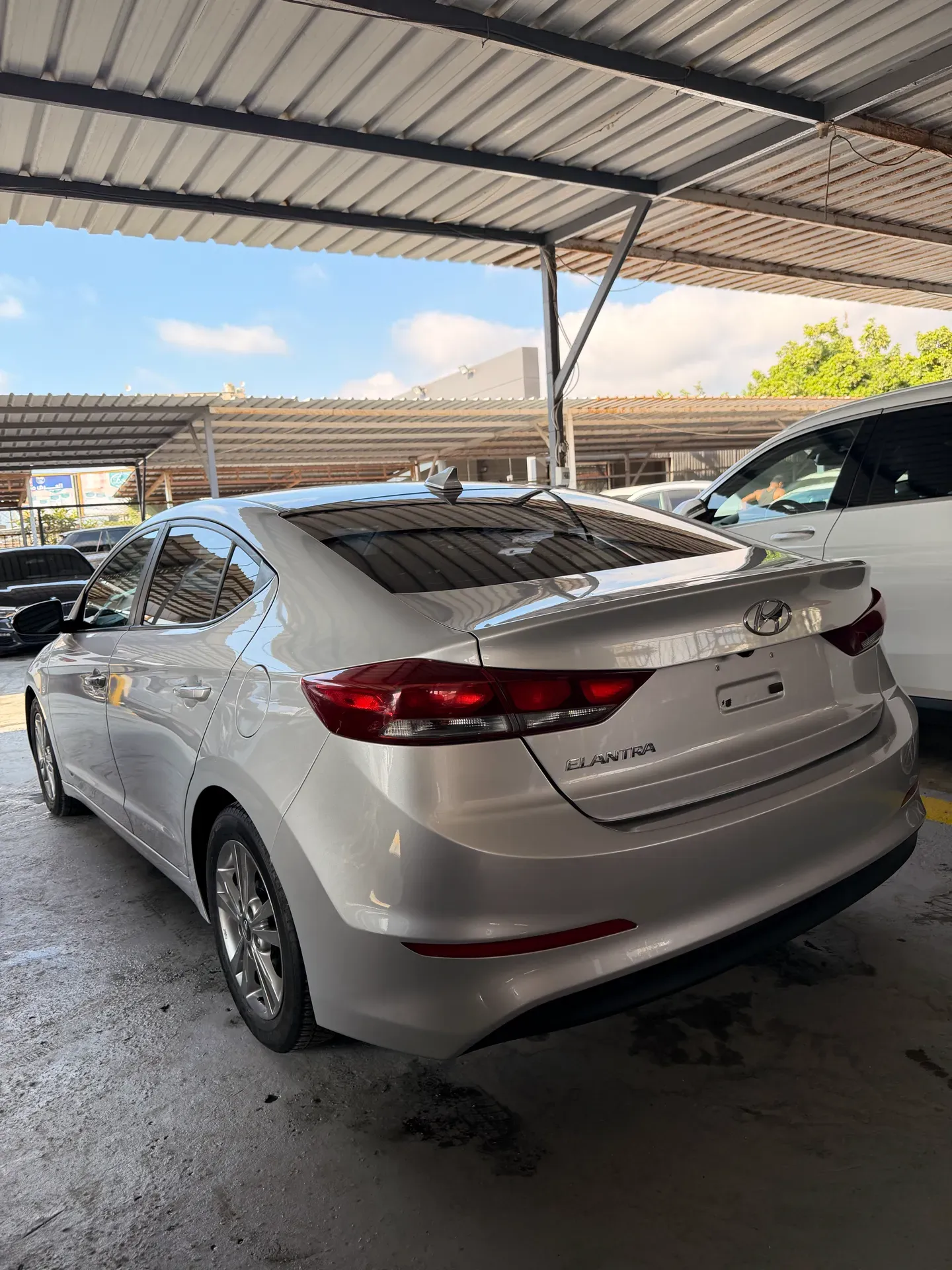 2018 Hyundai Elantra photo 6