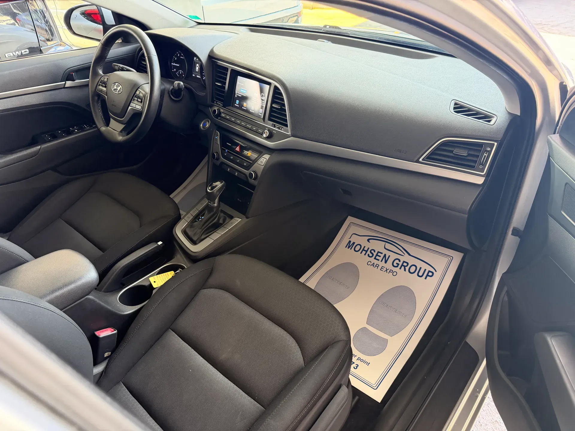 2018 Hyundai Elantra photo 8