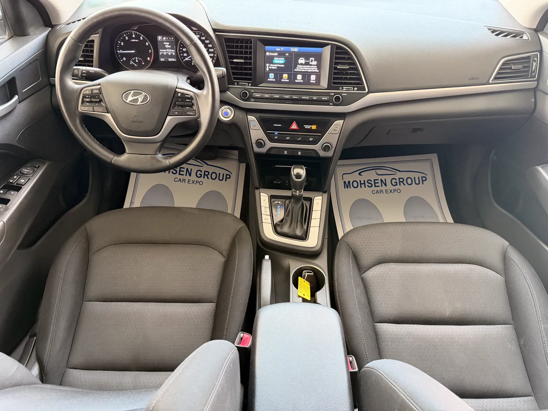 2018 Hyundai Elantra photo 9