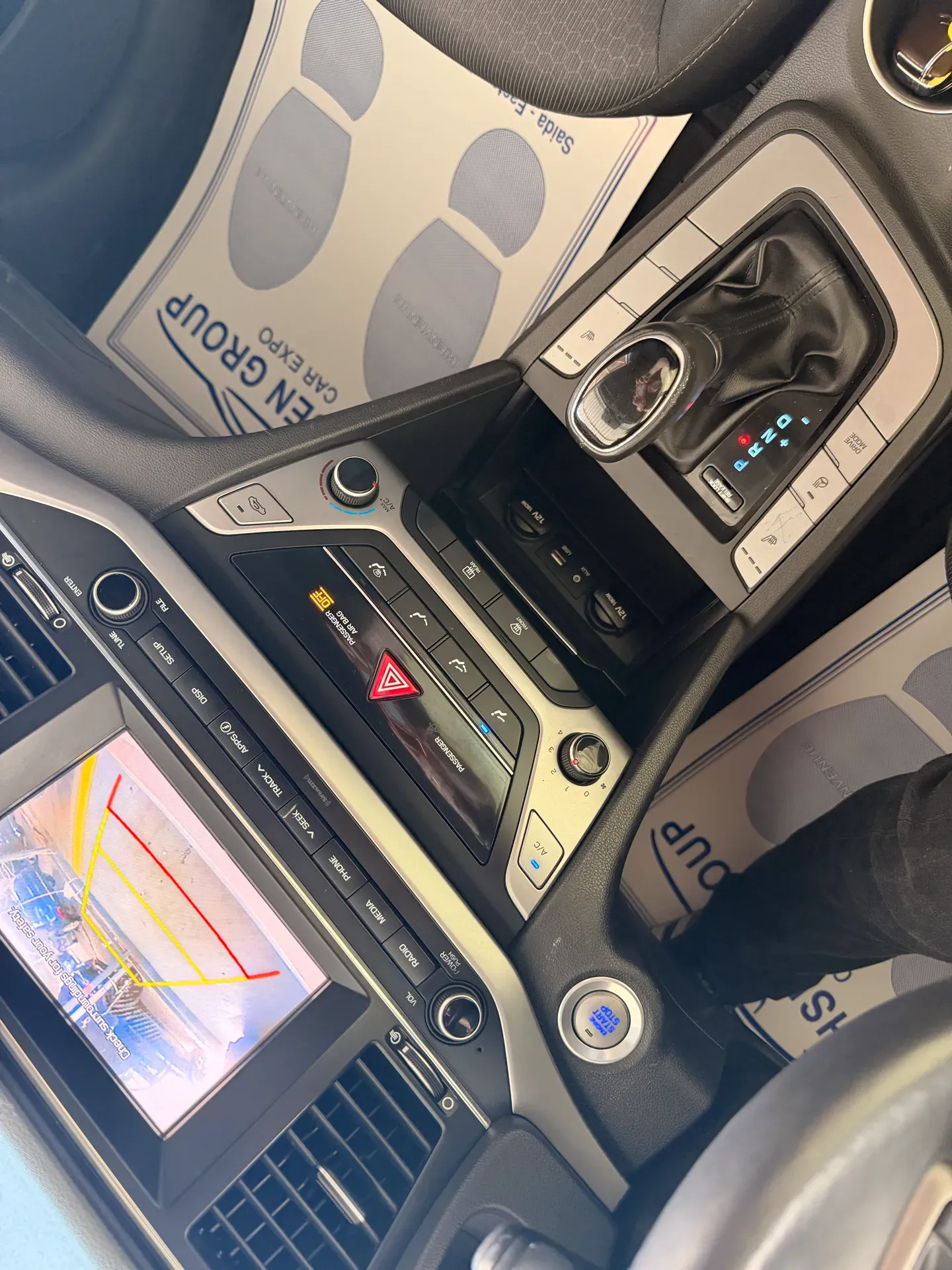2018 Hyundai Elantra photo 11