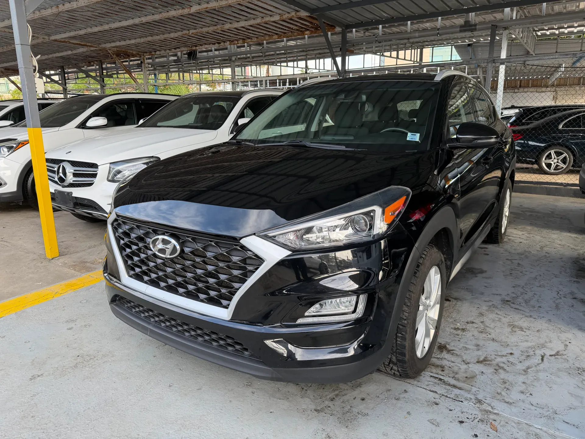2019 Hyundai Tucson photo 2