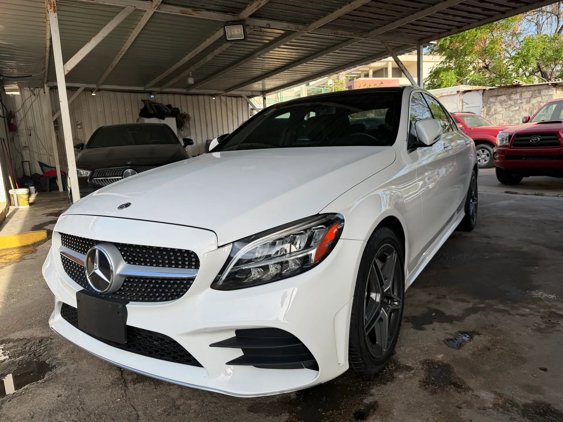2019 Mercedes-Benz C-Class photo 2