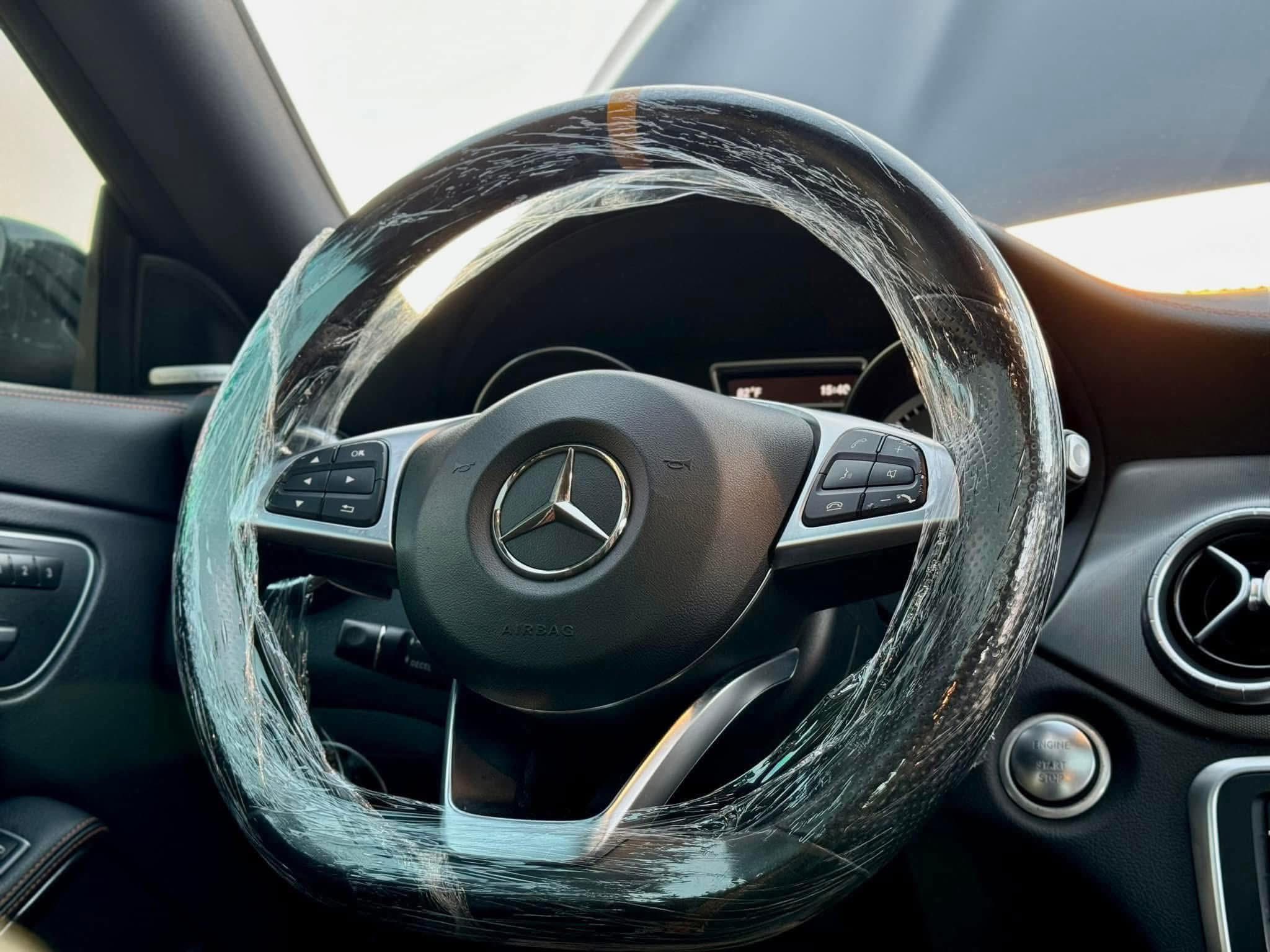 2016 Mercedes-Benz CLA photo 2
