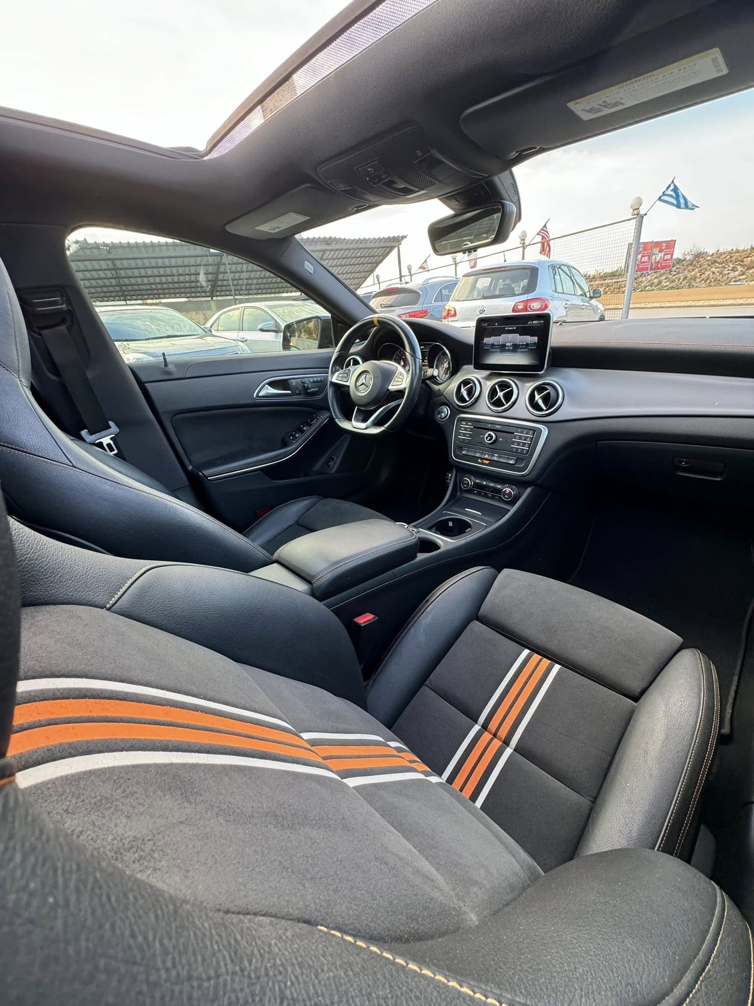 2016 Mercedes-Benz CLA photo 9