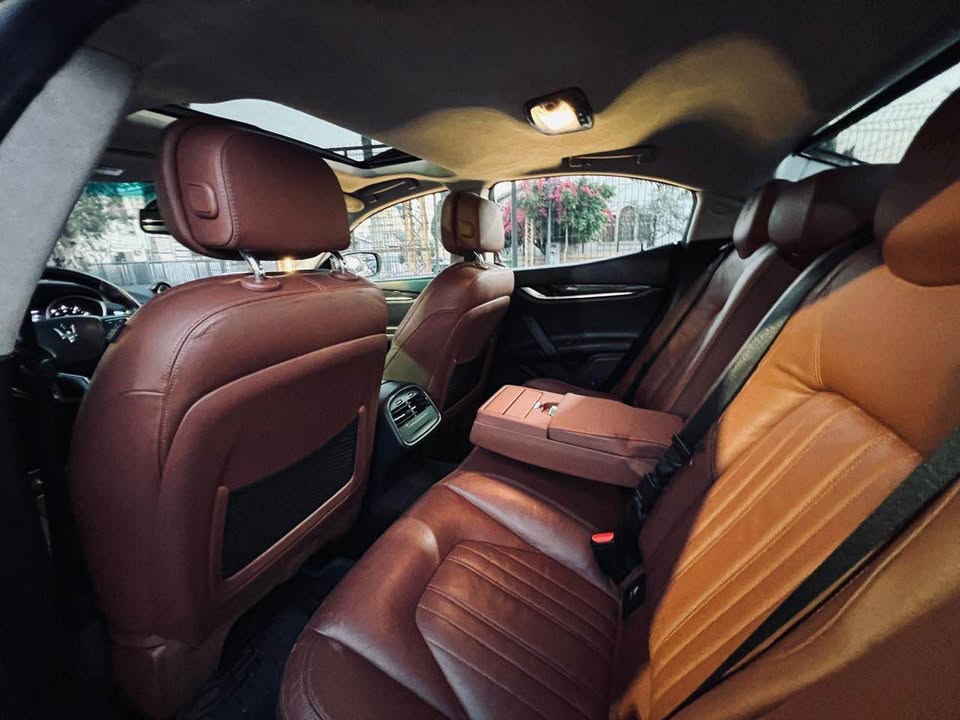 2015 Maserati Ghibli photo 2