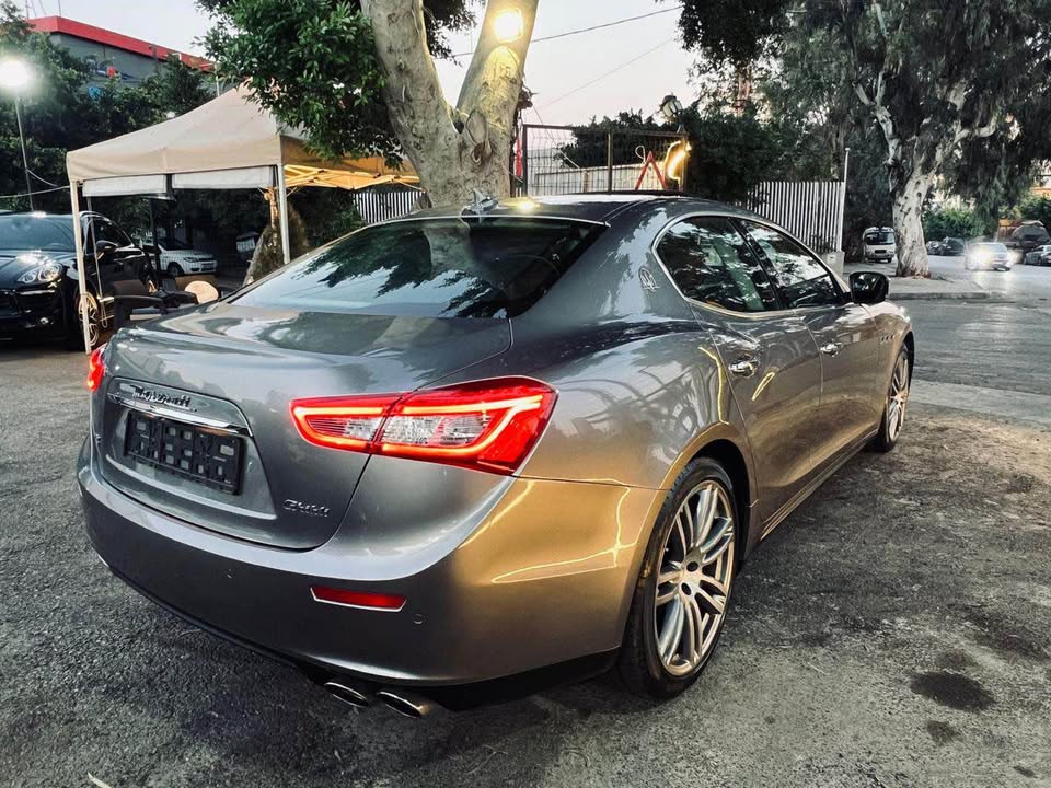 2015 Maserati Ghibli photo 9