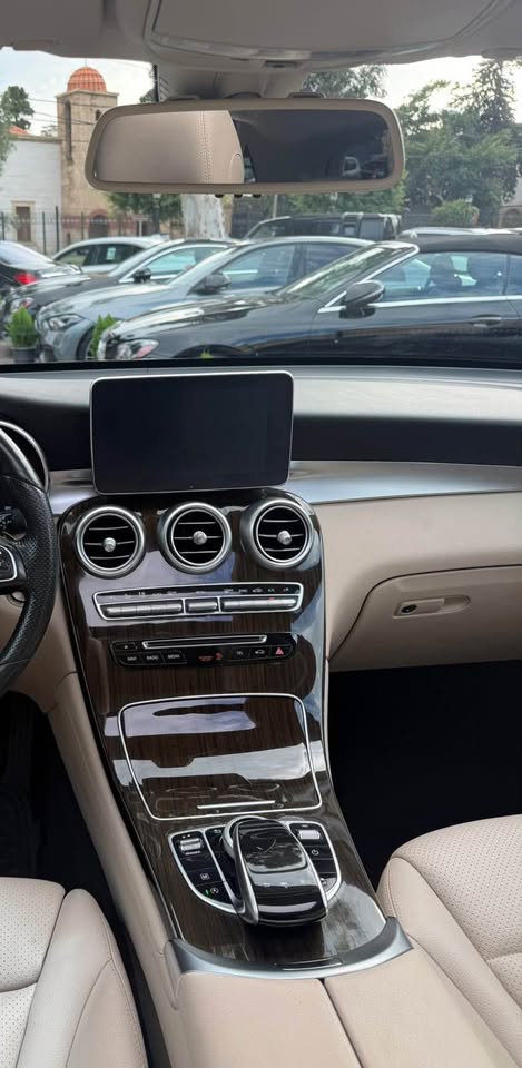 2017 Mercedes-Benz GLC
