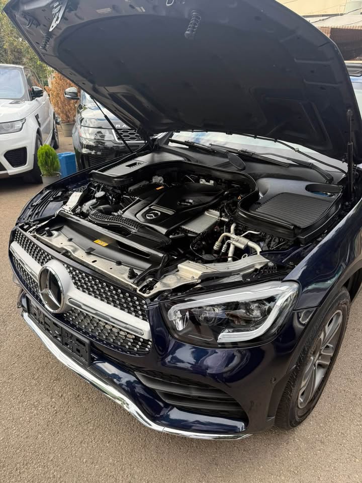 2017 Mercedes-Benz GLC photo 4