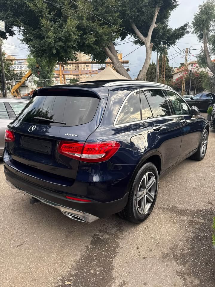 2017 Mercedes-Benz GLC photo 7