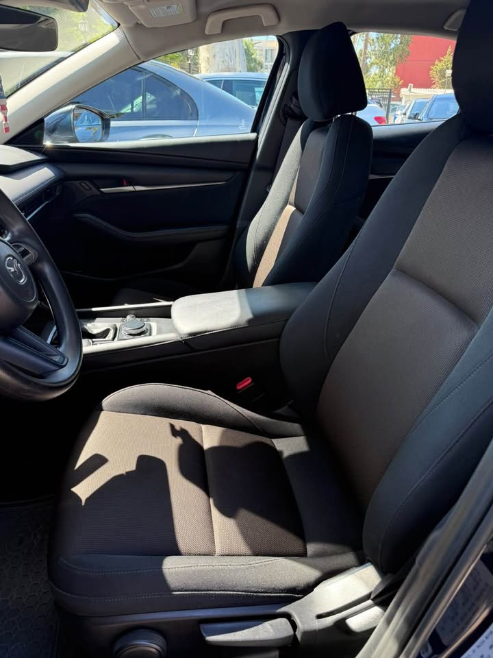 2019 MAZDA 3 photo 4