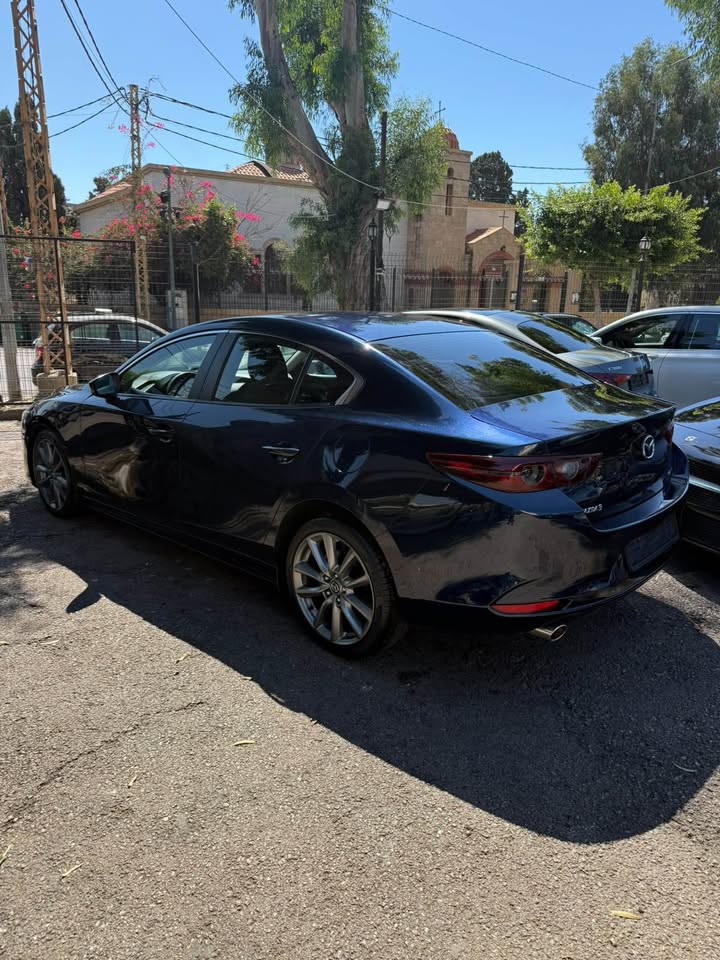 2019 MAZDA 3 photo 7