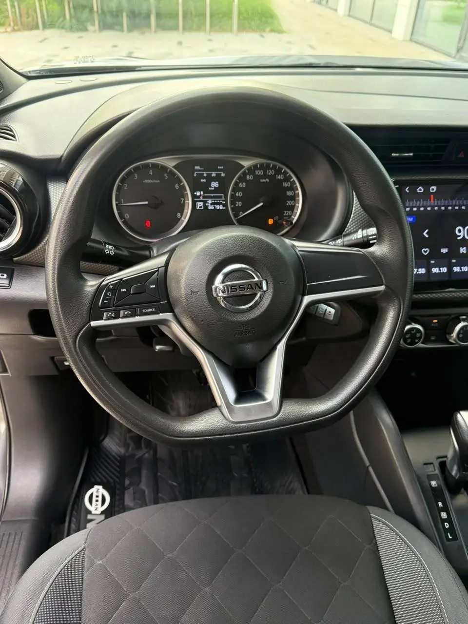 2020 Nissan Kicks photo 7