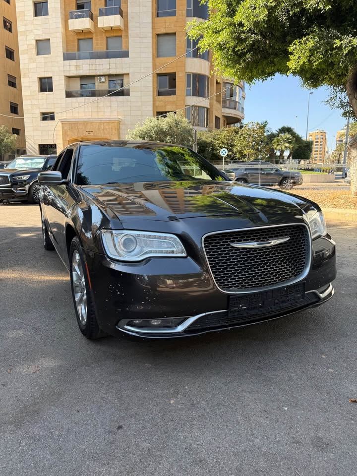 2016 Chrysler 300
