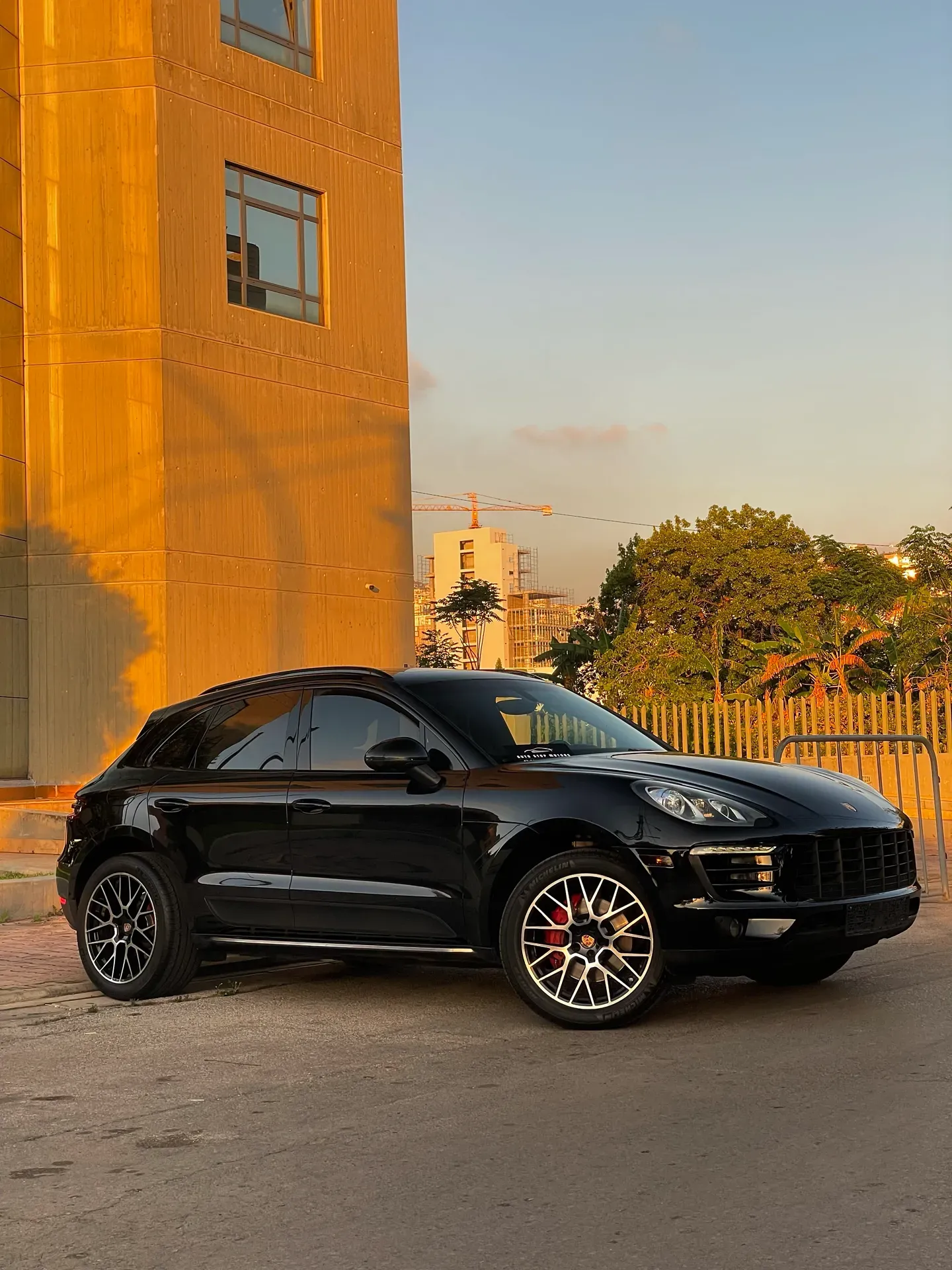 2015 Porsche Macan photo 3