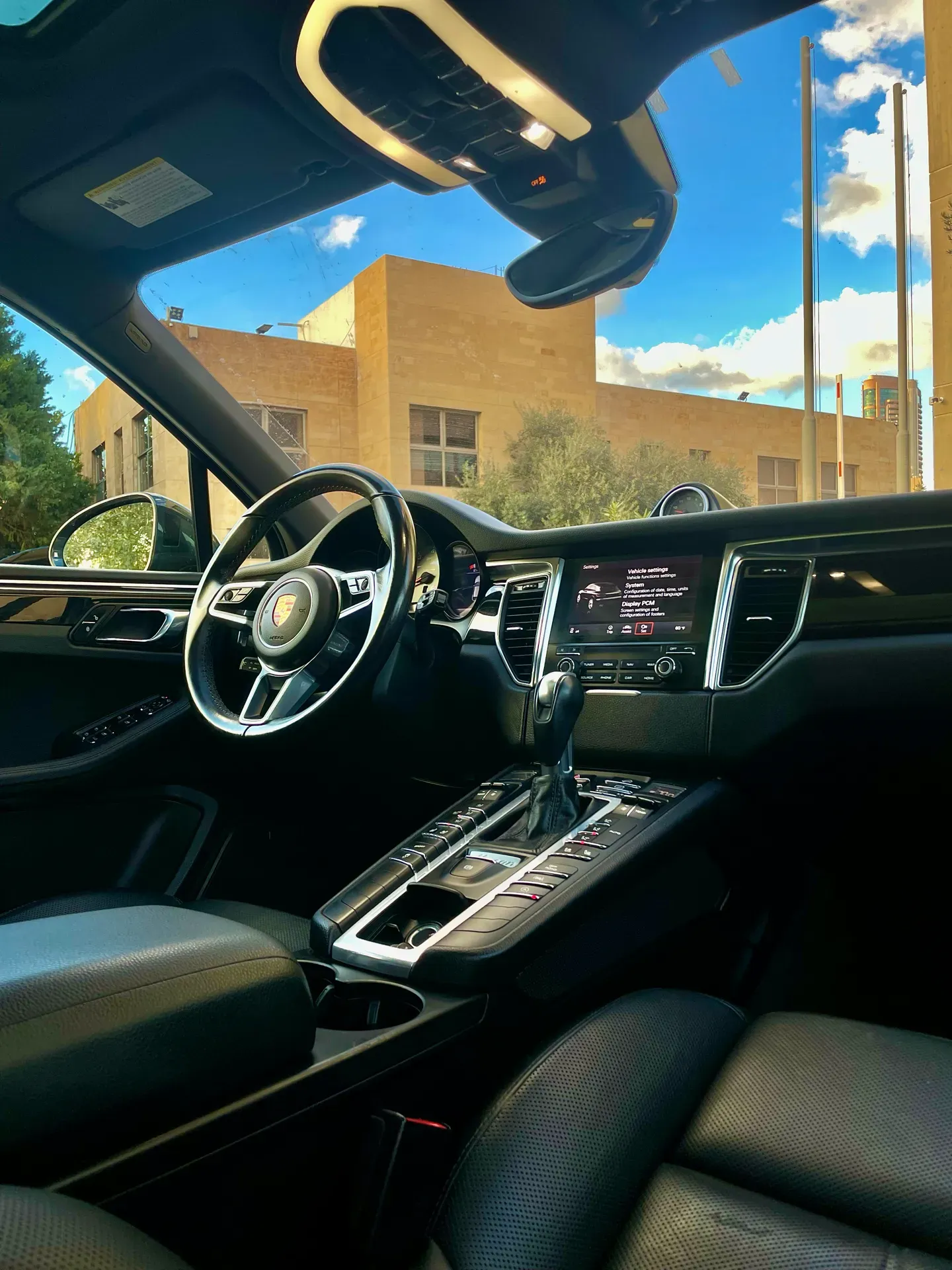 2015 Porsche Macan photo 13