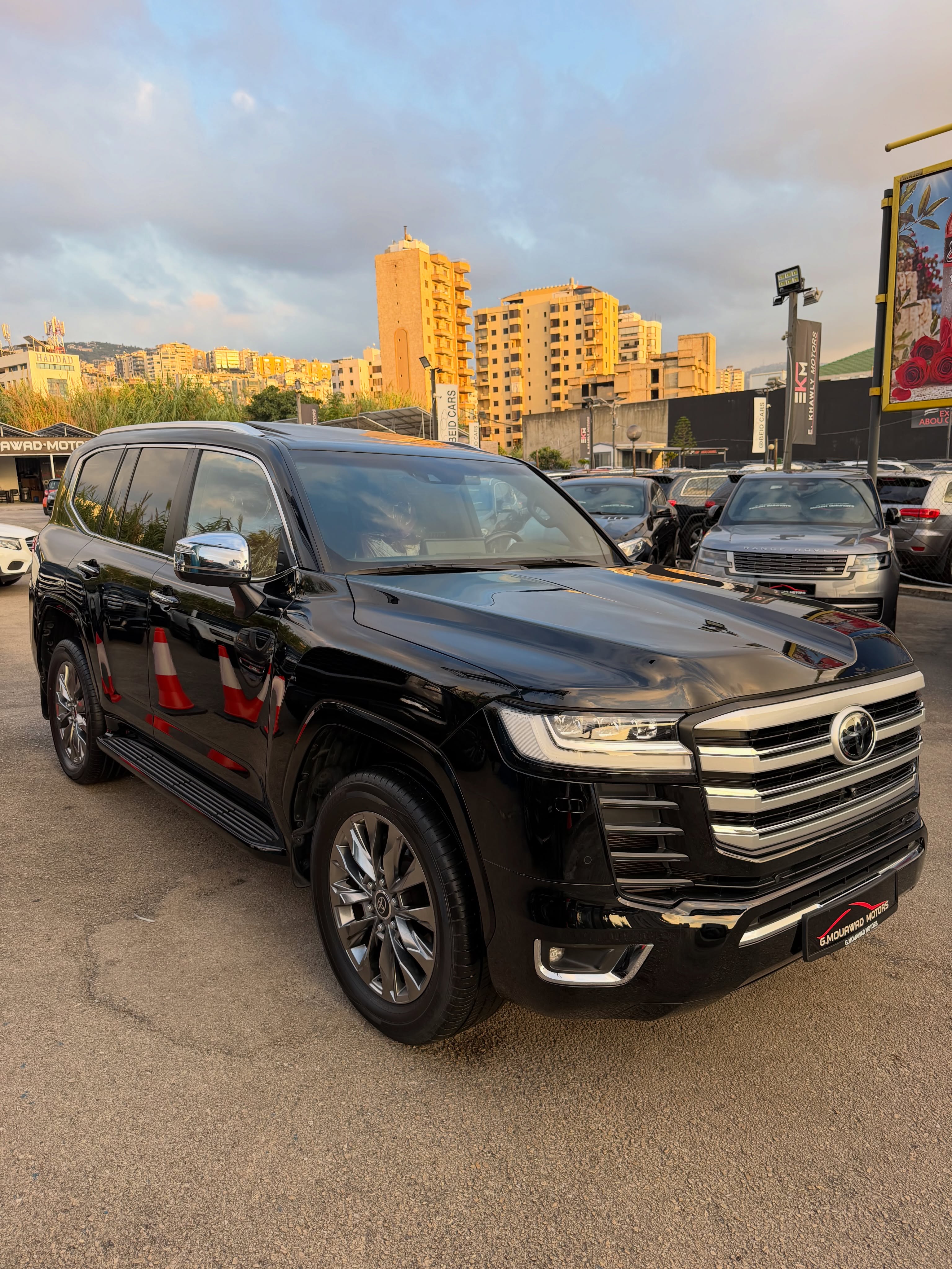 2023 Toyota Land Cruiser photo 4
