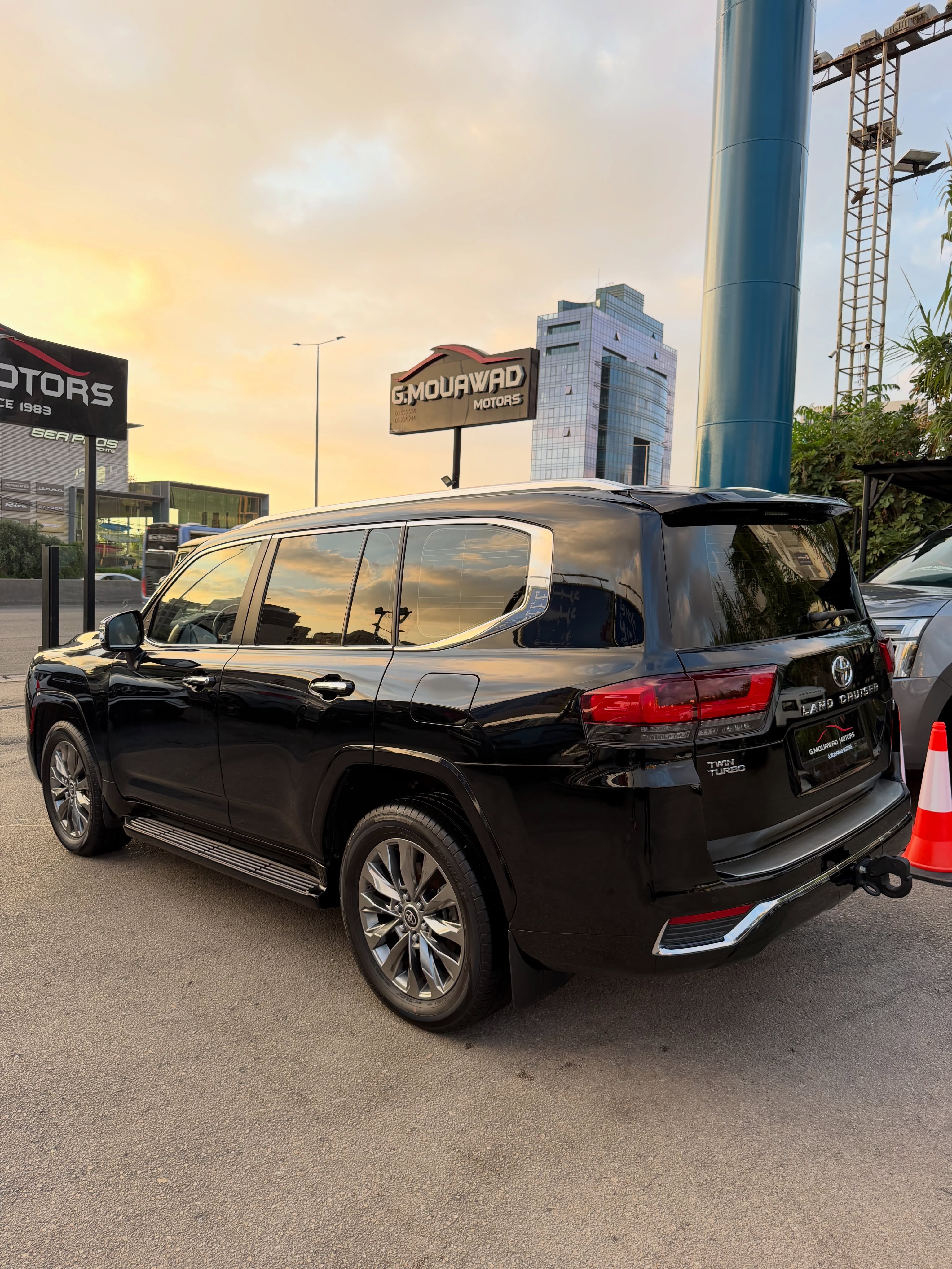 2023 Toyota Land Cruiser photo 9