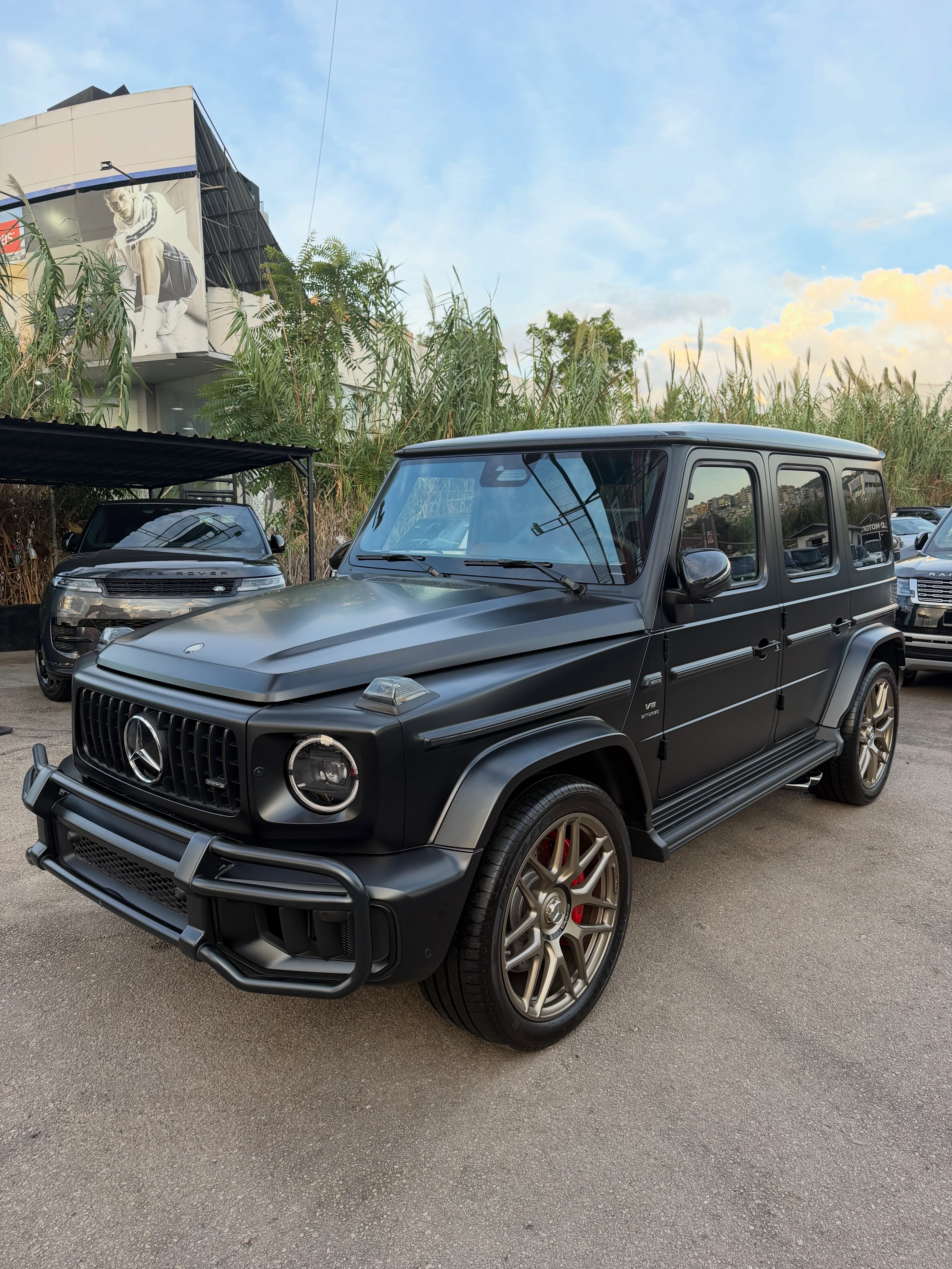2027 Mercedes-Benz G63 4x4 photo 2