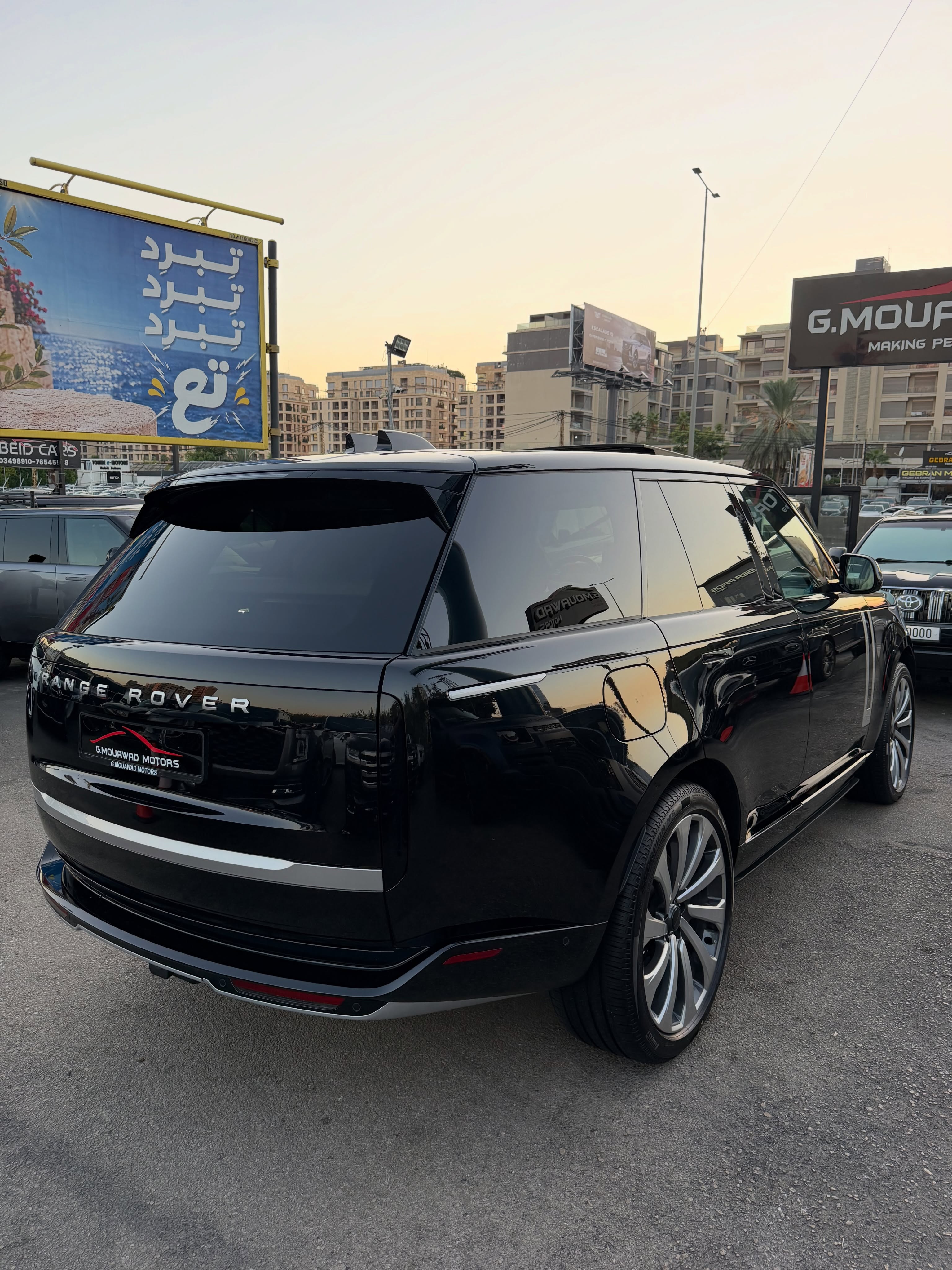 2026 Land Rover Range Rover Vogue photo 4