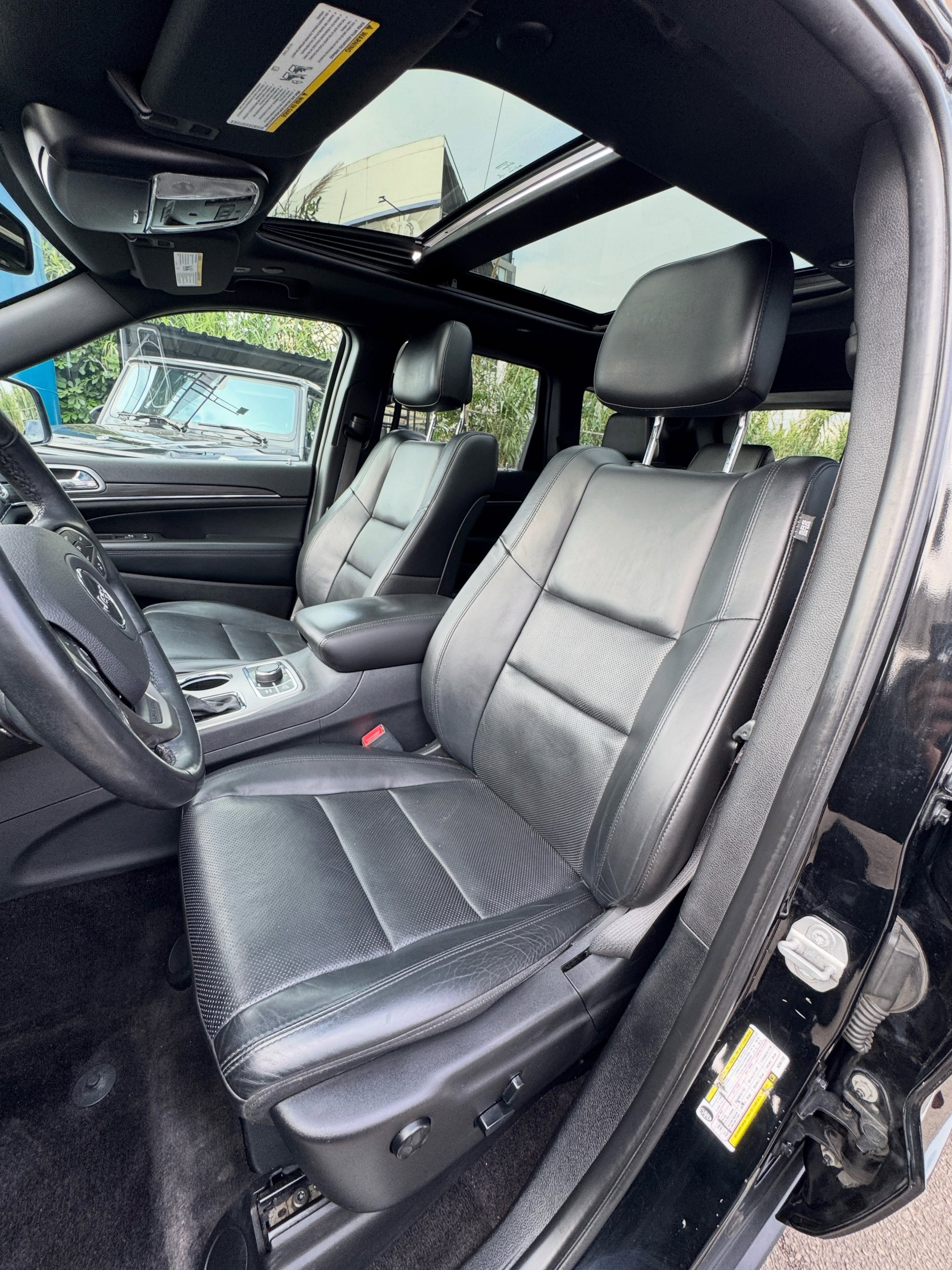2019 Jeep Grand Cherokee photo 7