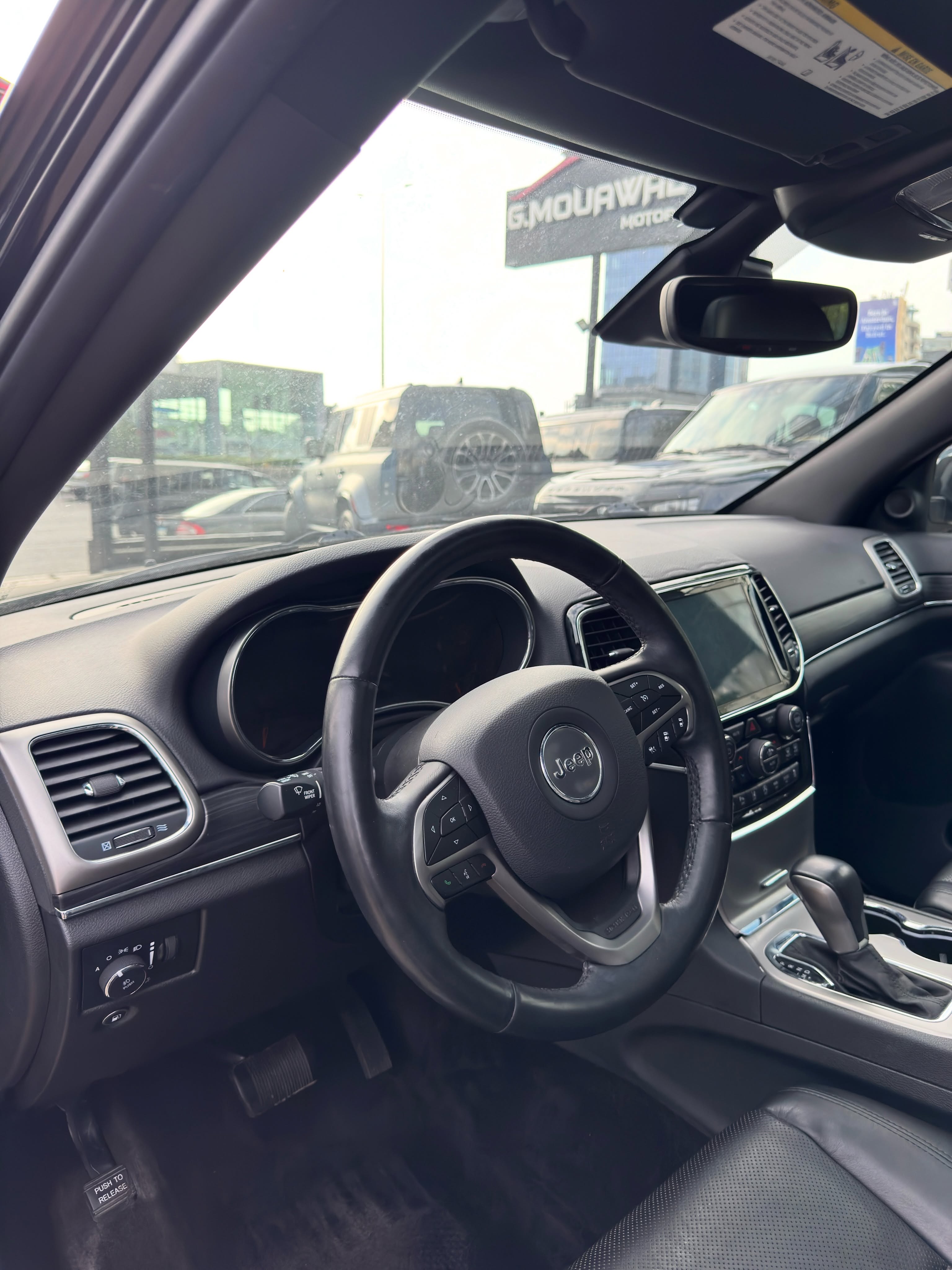 2019 Jeep Grand Cherokee photo 8
