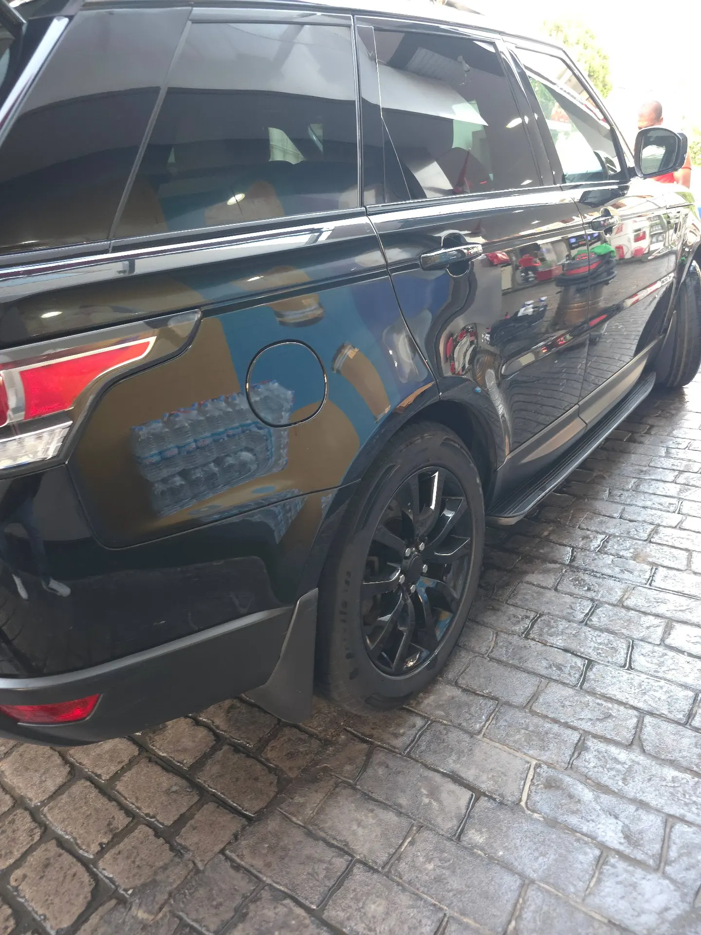 2014 Land Rover Range Rover Sport photo 4