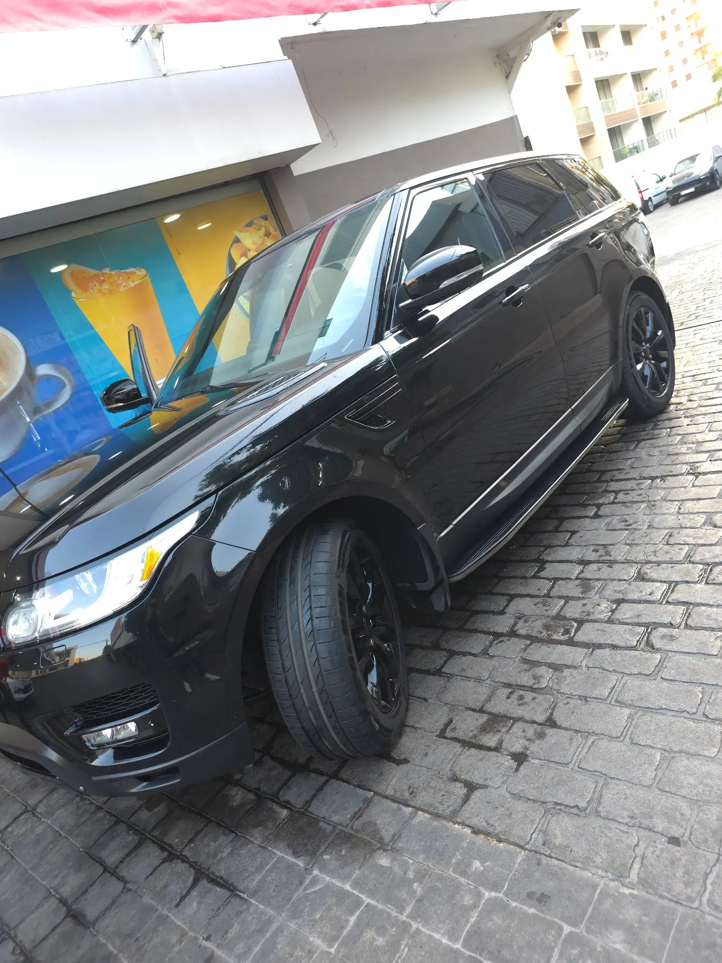 2014 Land Rover Range Rover Sport photo 3