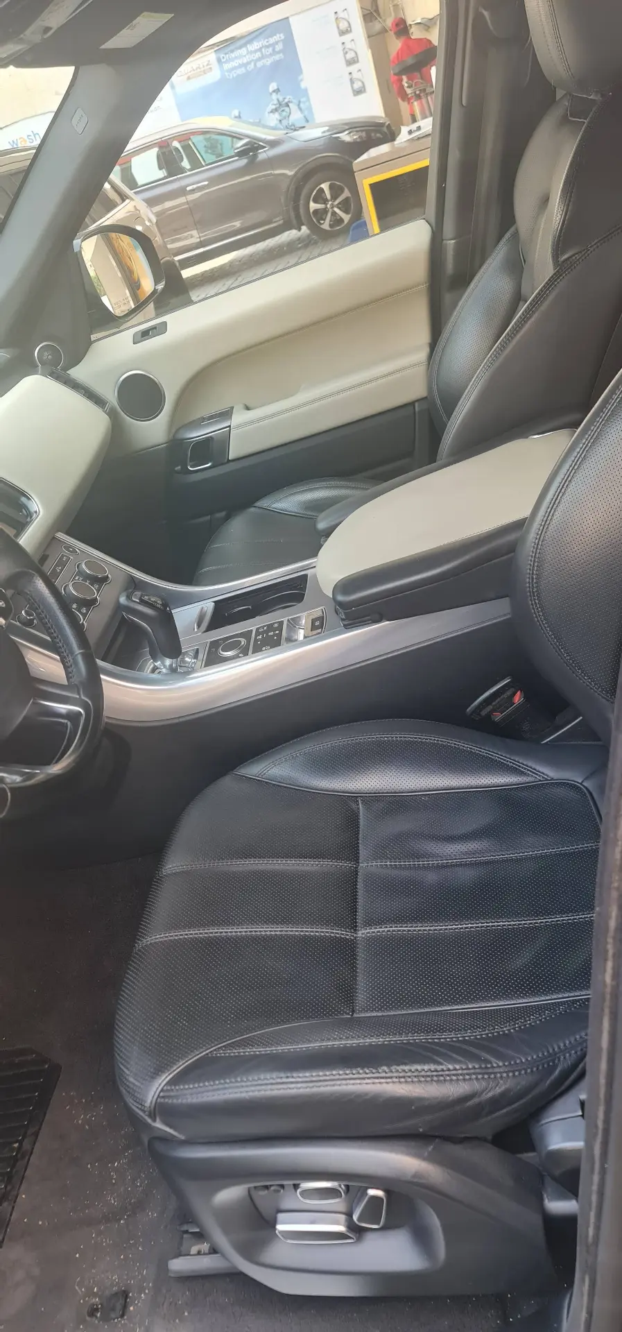 2014 Land Rover Range Rover Sport photo 5