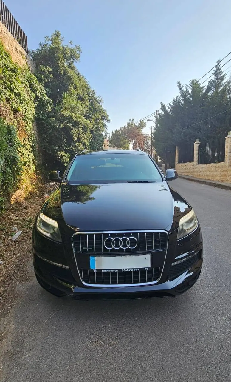 2010 Audi Q7 photo 2