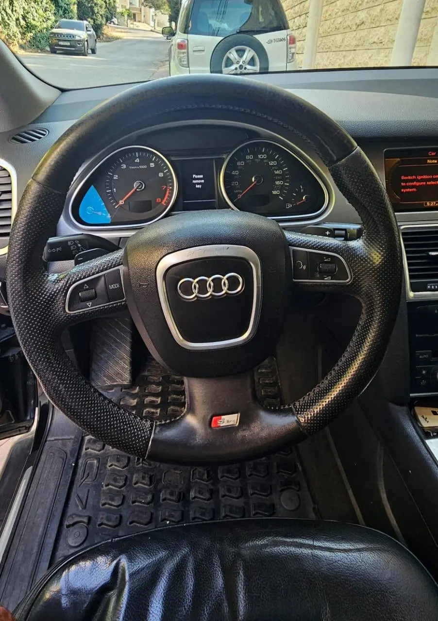 2010 Audi Q7 photo 6
