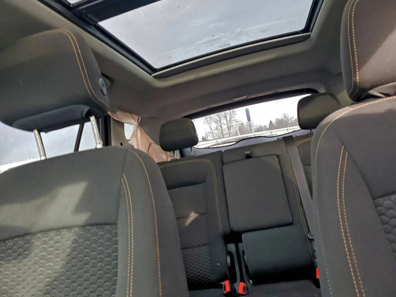 2018 GMC Terrain photo 2